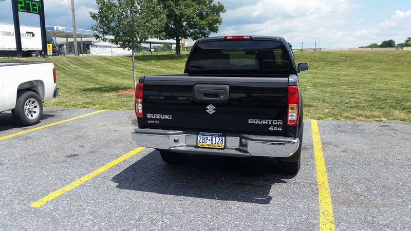 Illustration for article titled Spotted: Very strange Nissan Frontier